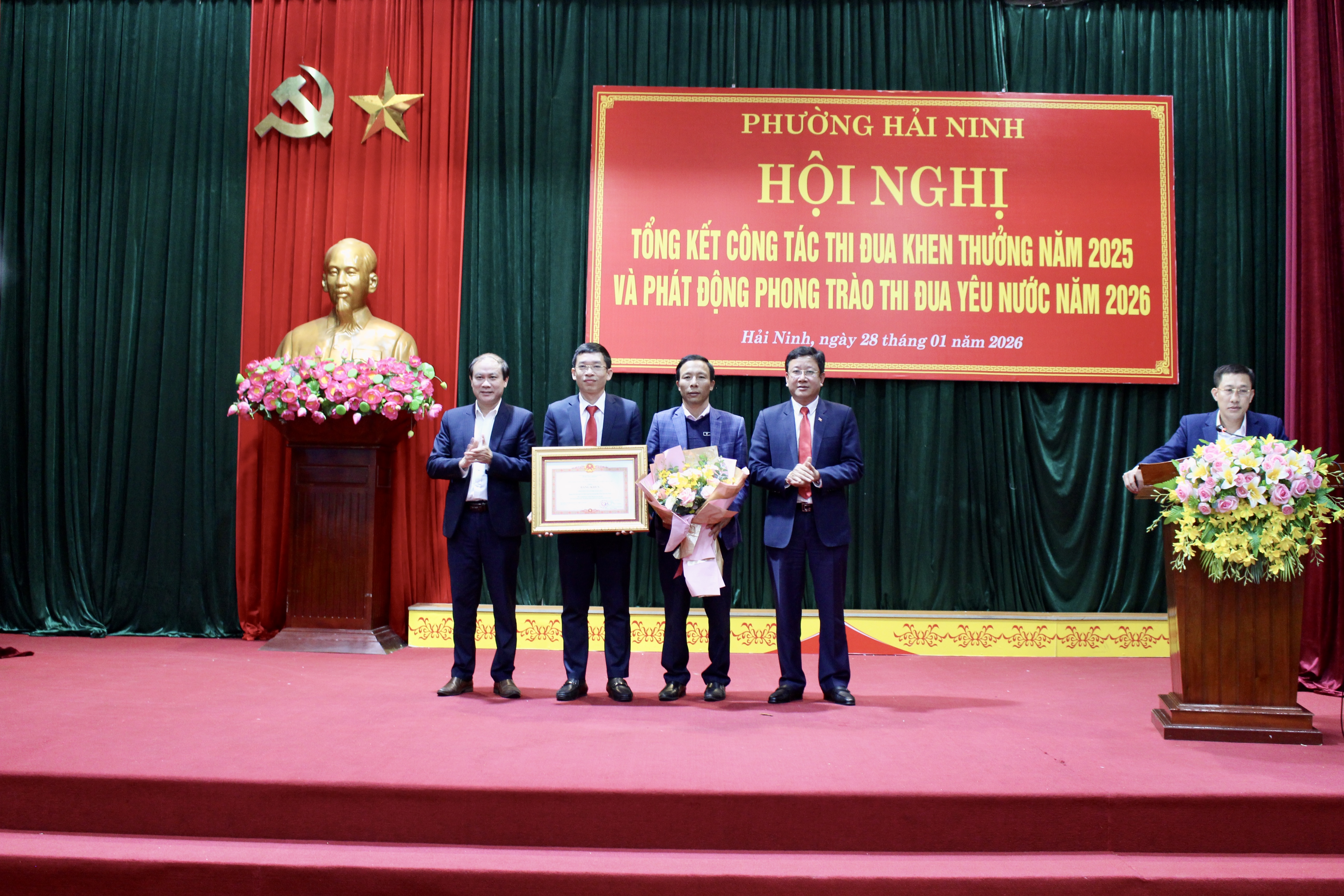 Phường Hải Ninh tổng kết công tác thi đua, khen thưởng năm 2025, triển khai nhiệm vụ năm 2026.