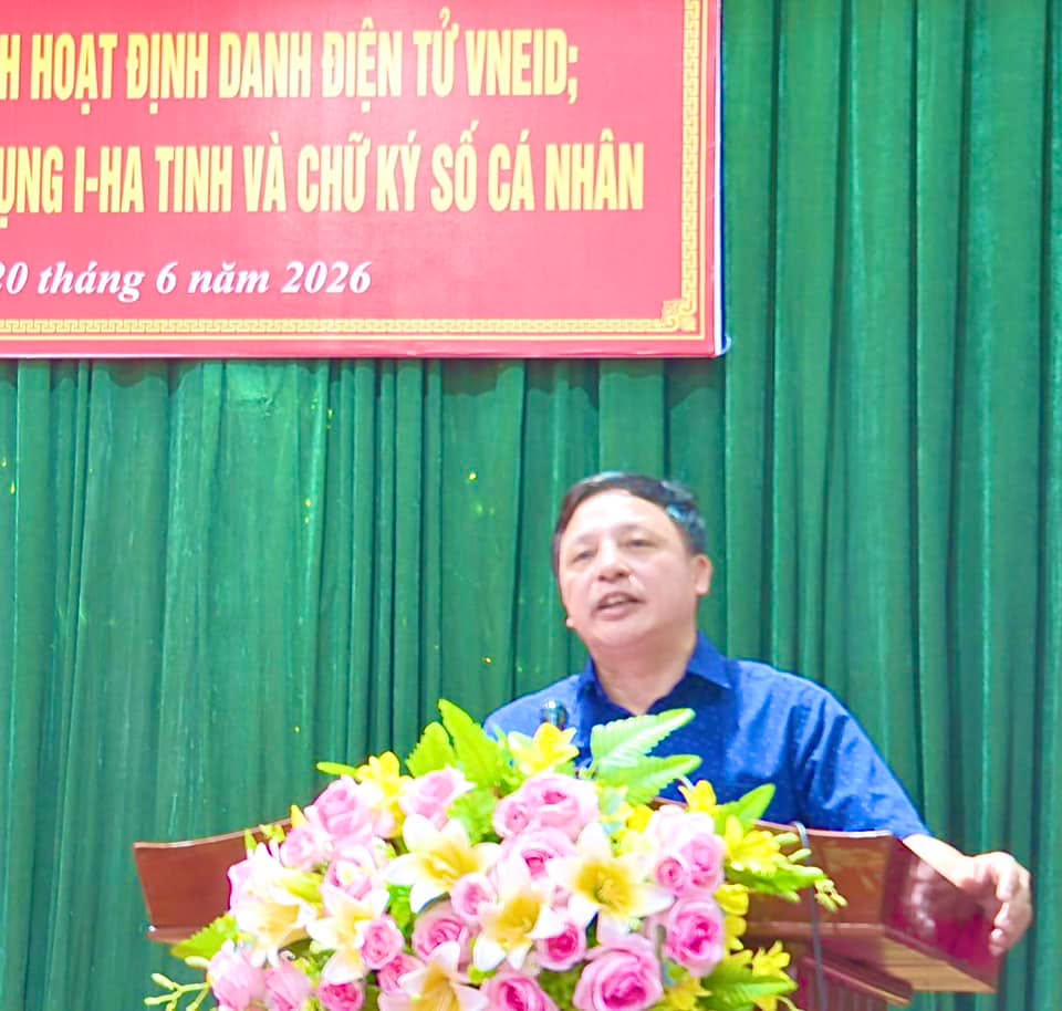 Phường Hải Ninh tổ chức Hội nghị tập huấn nâng cao kỹ năng số, hướng dẫn cài đặt, sử dụng ứng dụng Công dân số i-Hà Tĩnh.