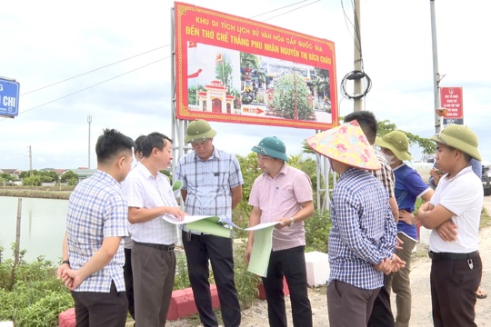 Phường Hải Ninh phối hợp xác định ranh giới thực hiện Dự án nâng cấp tuyến đê Khang Ninh