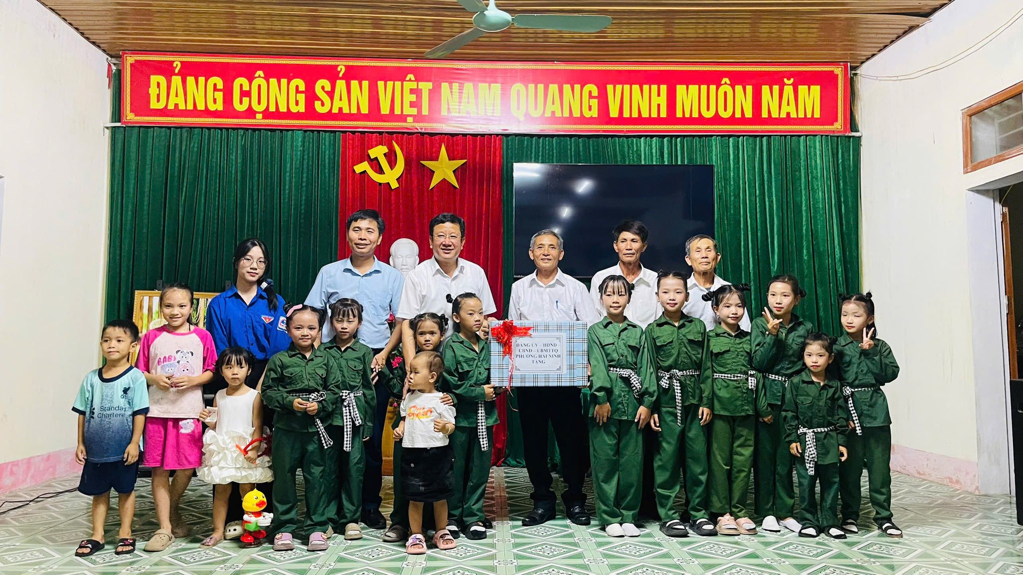 CÁC TỔ DÂN PHỐ TRÊN ĐỊA BÀN PHƯỜNG HẢI NINH TỔ CHỨC VUI TẾT TRUNG THU CHO CÁC CHÁU THIẾU NHI  